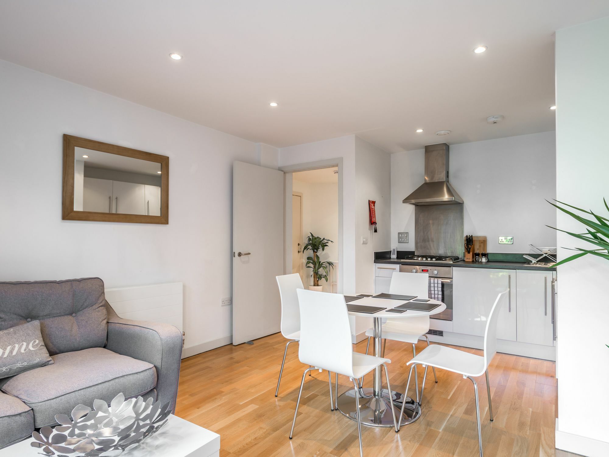 City Center Apartment Bedford Luaran gambar